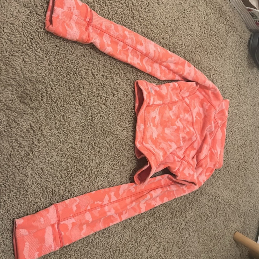 Lululemon jacket - Picture 2 of 4